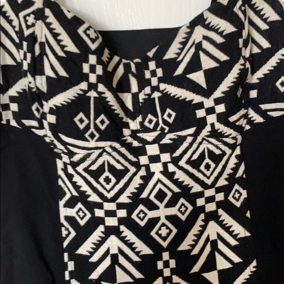 Cute dress! - Picture 2 of 2